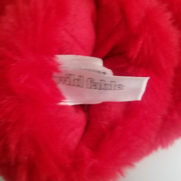 Pair of Kids Winter Gloves - Picture 2 of 6